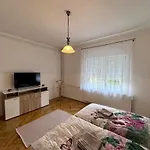 Nyugalom Szigete Apartmán Harkány