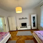 Nyugalom Szigete Apartmán Harkány