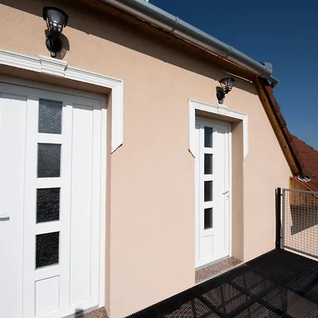 Nyugalom Szigete Apartmán