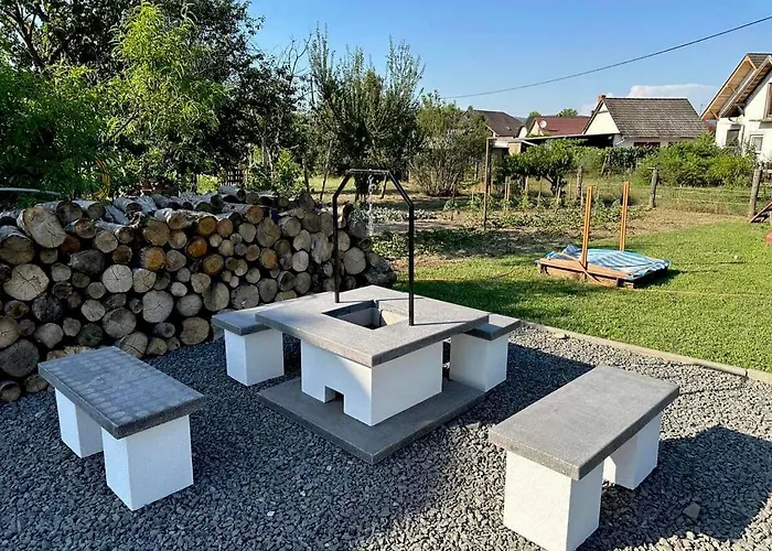 Nyugalom Szigete Апартаменты *