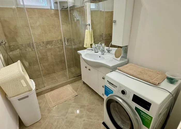 Nyugalom Szigete * Харканы