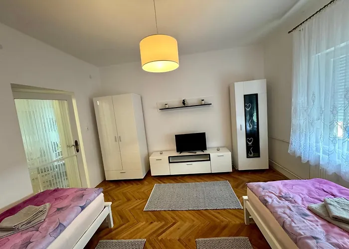 Nyugalom Szigete * Харканы